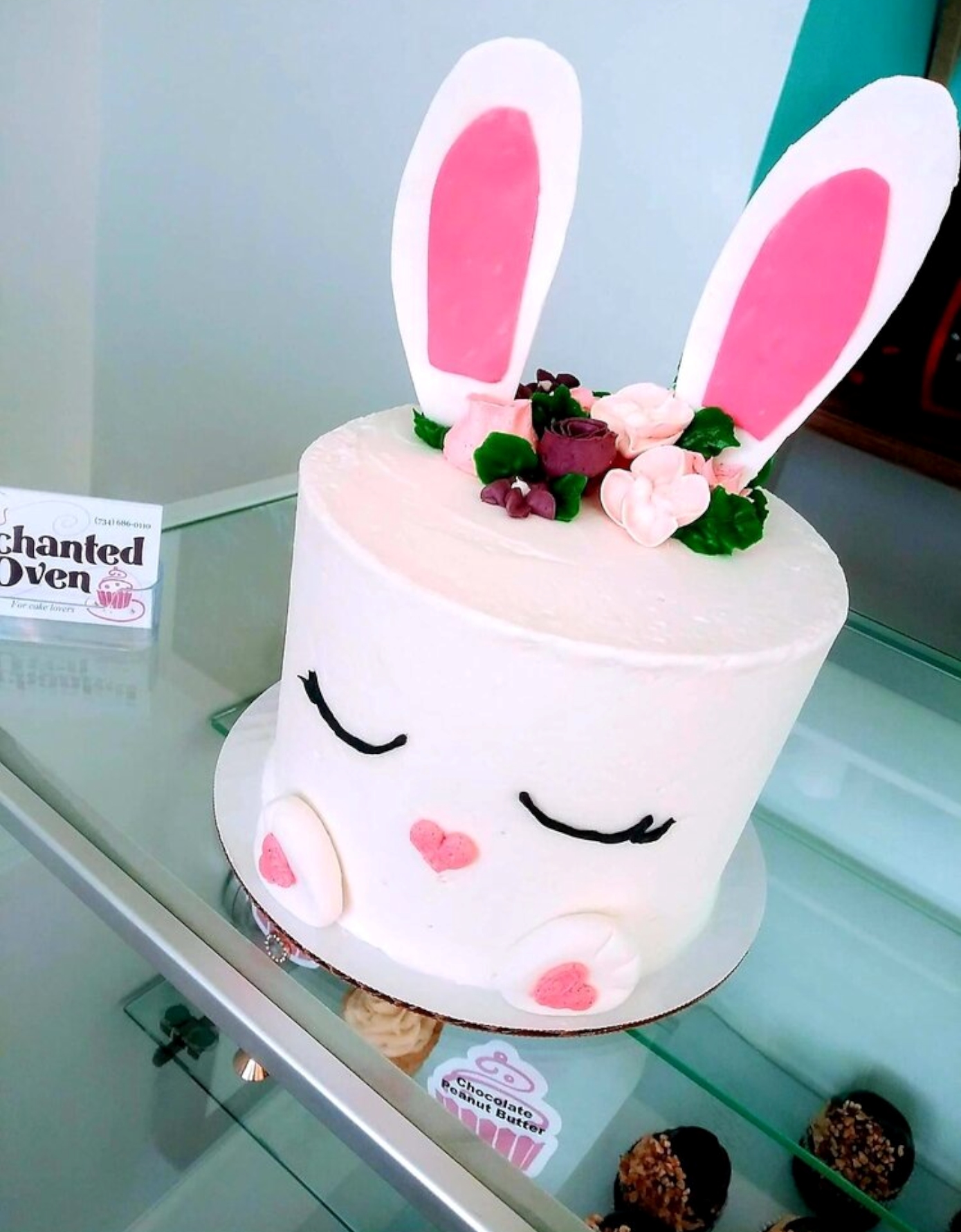Enchanted Oven's Easter Cake is beyond adorable. 