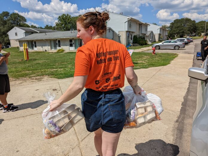 2022 SFSP Food distribution in ypsilanti (2)