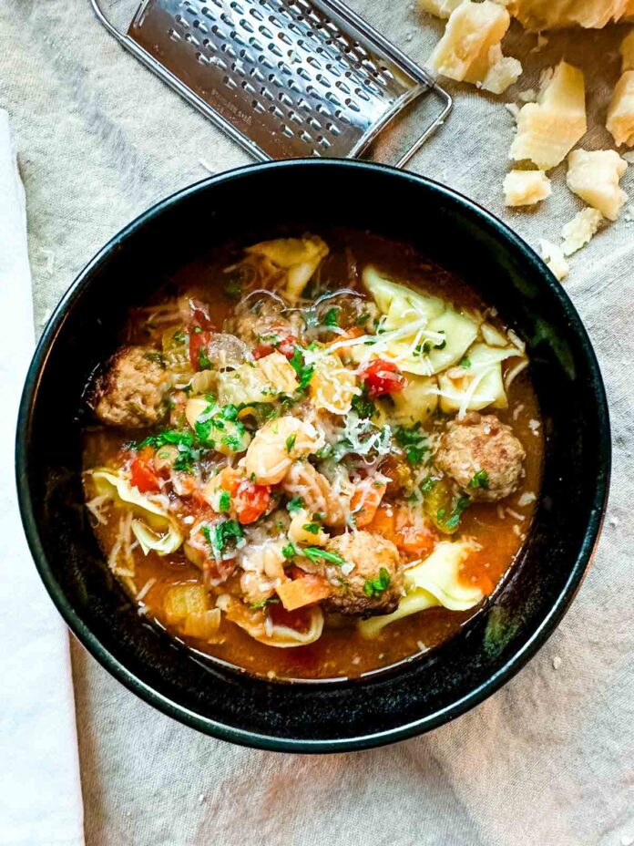 Sausage, tortellini and white bean soup