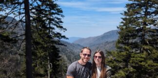 Man and women at GReat Smokey Mountains